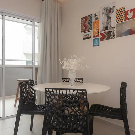 Apartamento Ubatuba, AR, Varanda Gourmet, Piscinas e 300mt Praia-3